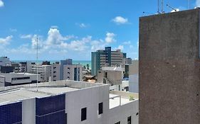 Lindo e confortável apartamento pertinho da praia